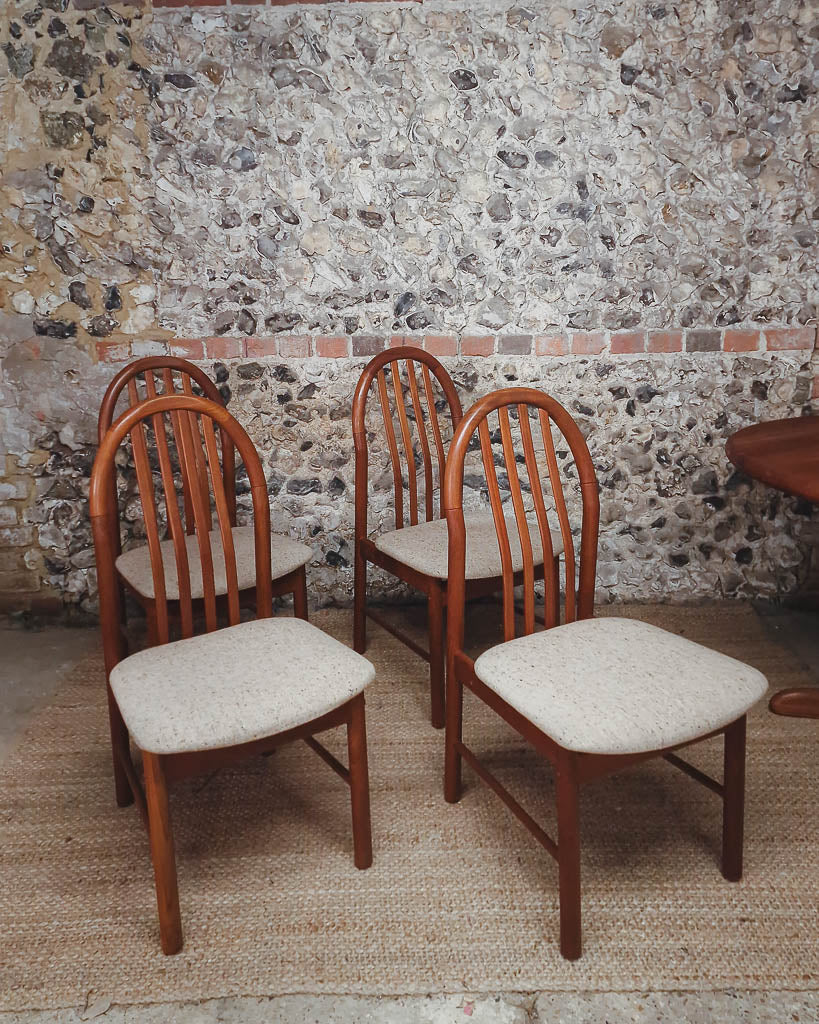 Mid Century Teak Round Dining Table & 4 Chairs