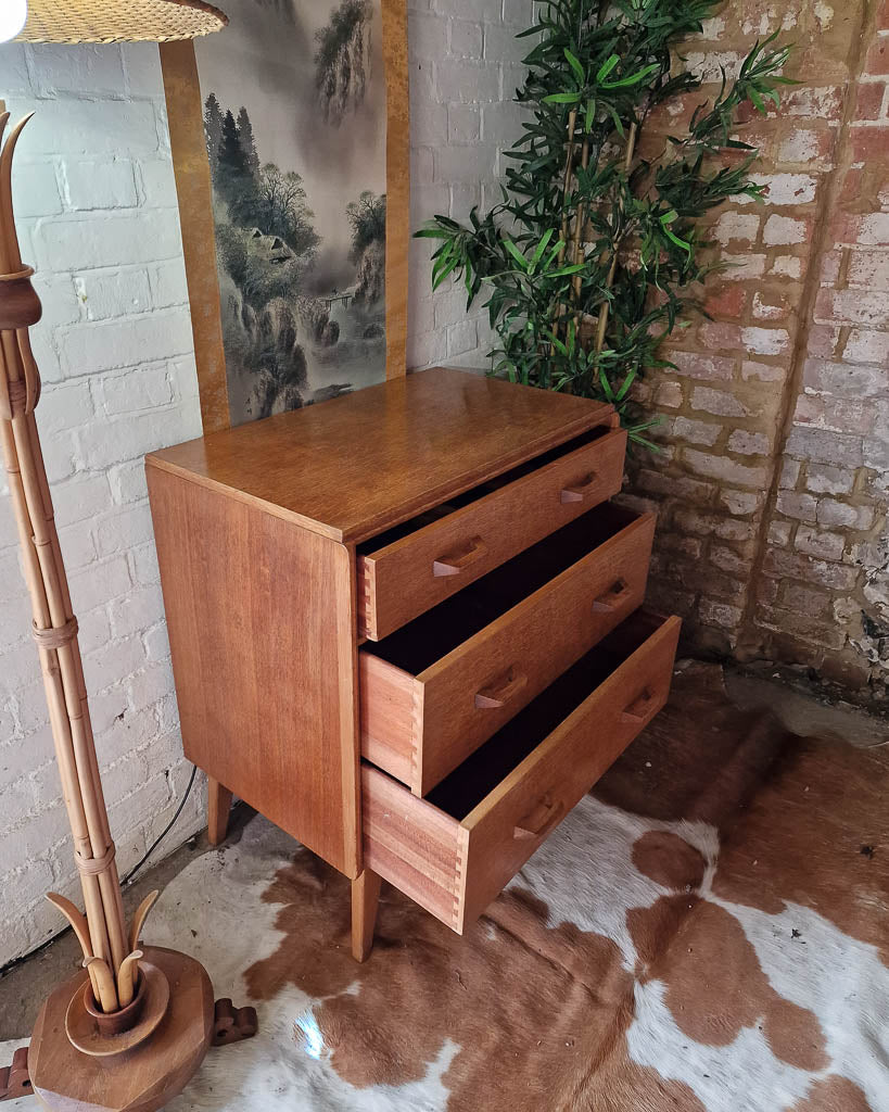 Mid Century G Plan Medium Oak Chest of Drawers