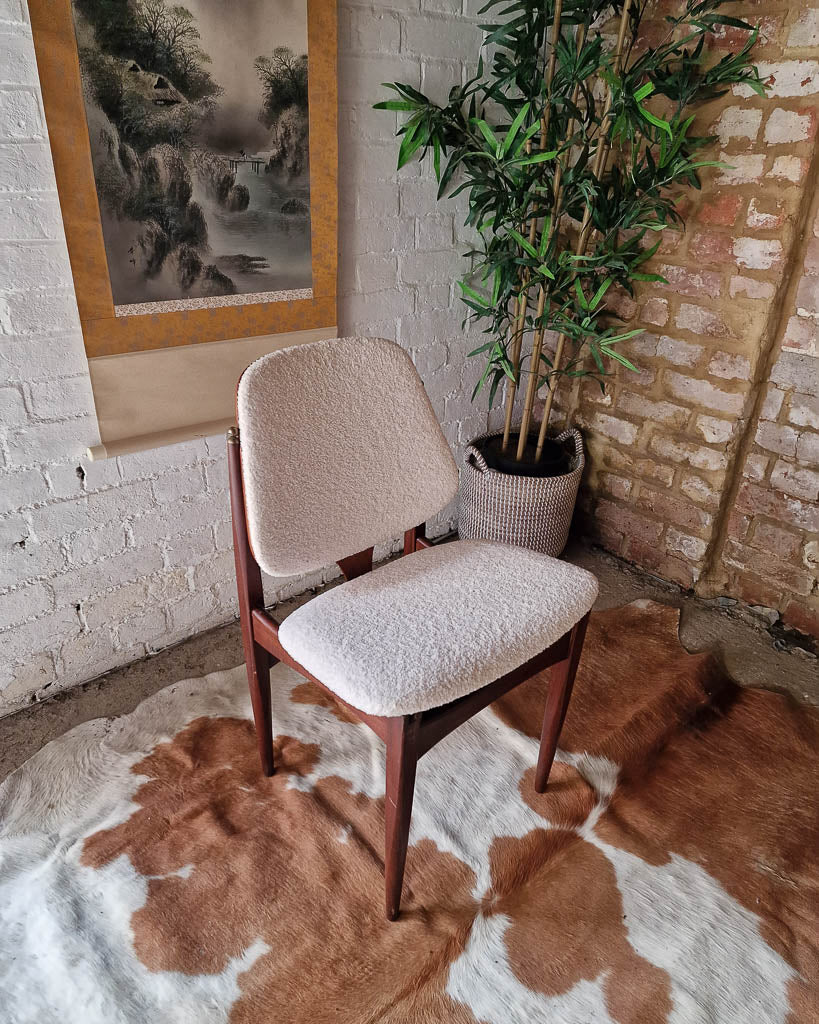 Mid Century Teak G Plan Dining Table & Six Elliotts of Newbury Dining Chairs